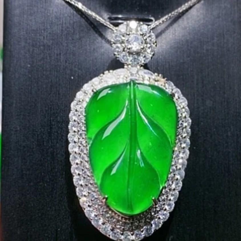 天然A货翡翠冰阳绿叶子