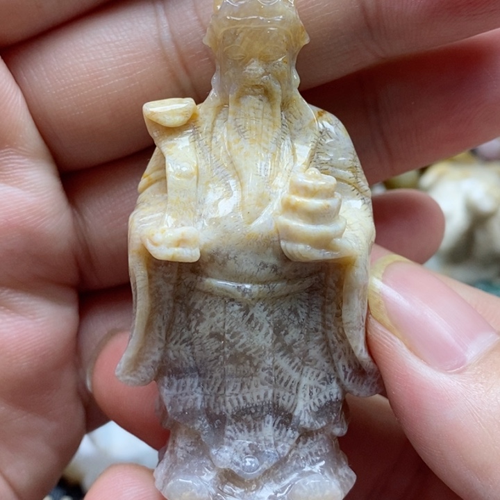 石英质玉颈饰未镶嵌