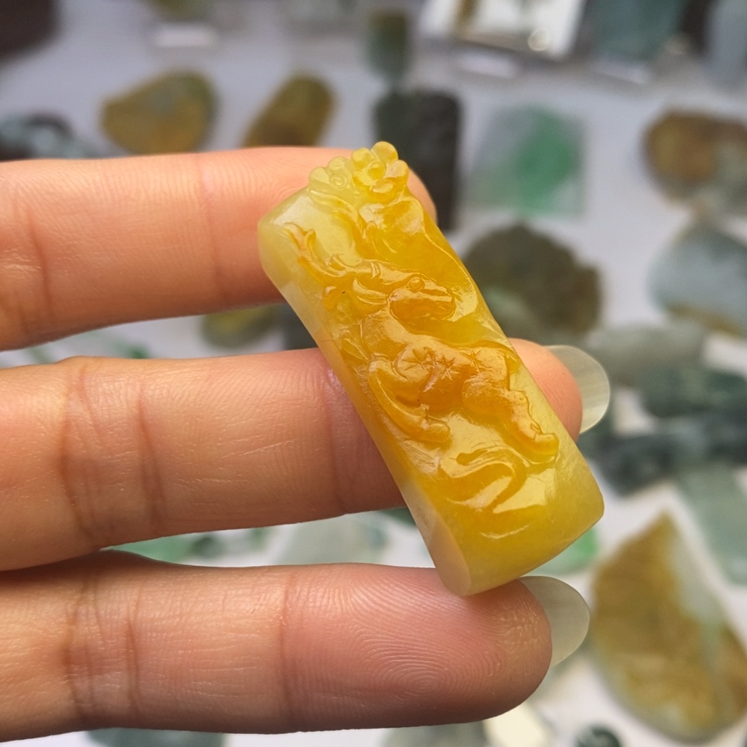 未镶嵌定制翡翠翡翠