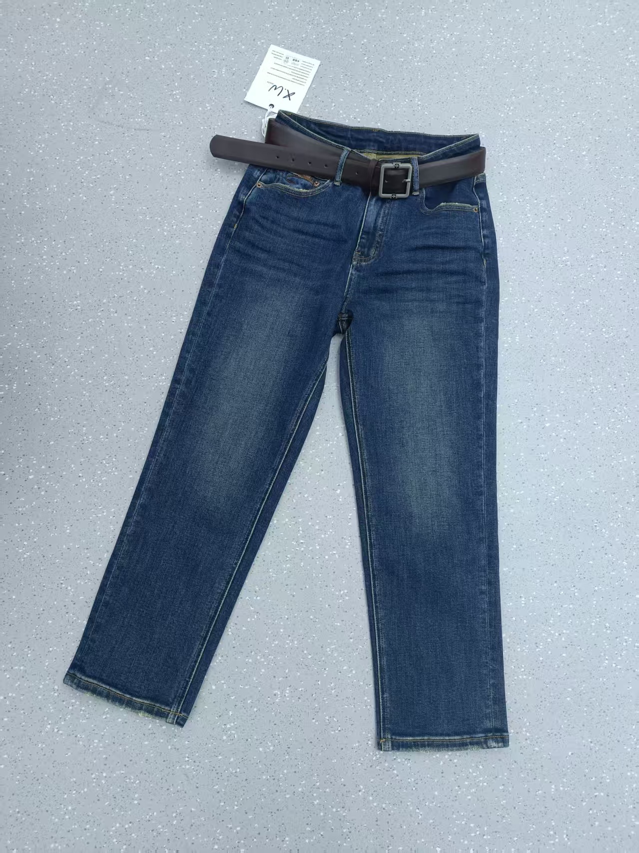 春款薄料牛仔裤子