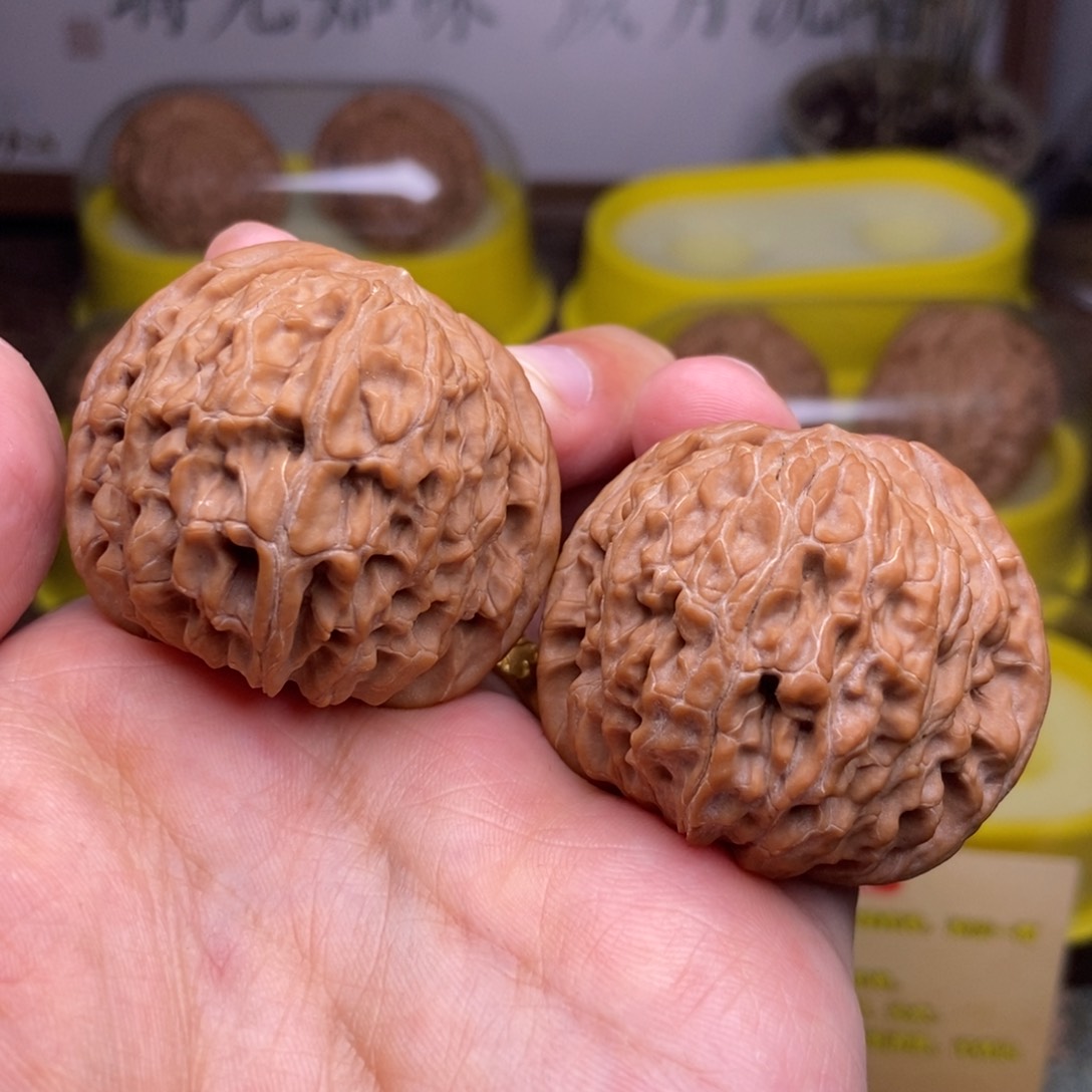 文玩核桃吊坠全品41.5尺磨盘红皮山地展台品