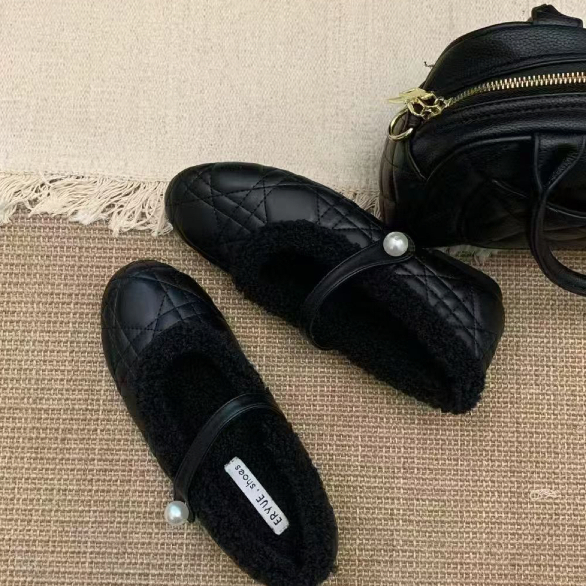 2025秋冬内增高毛毛鞋舒适防滑厚底加绒玛丽珍小香风黑色芭蕾舞鞋