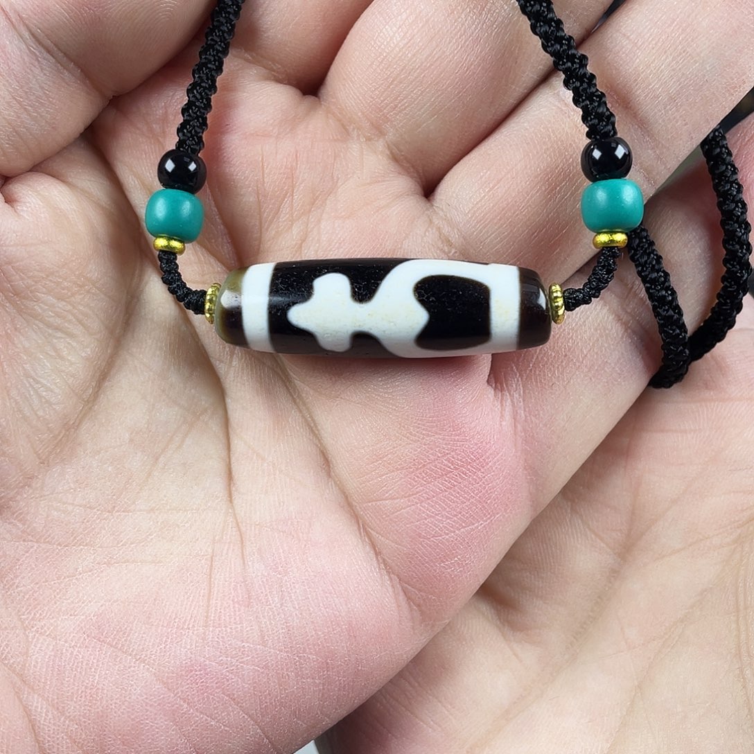 玛瑙/玉髓合金颈饰行运