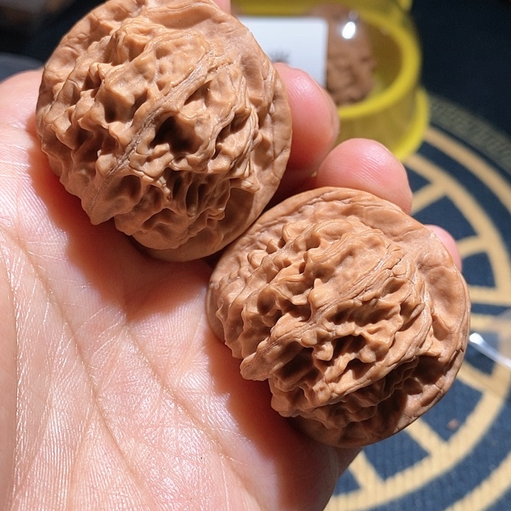 【闪购商品】文玩核桃吊坠天地