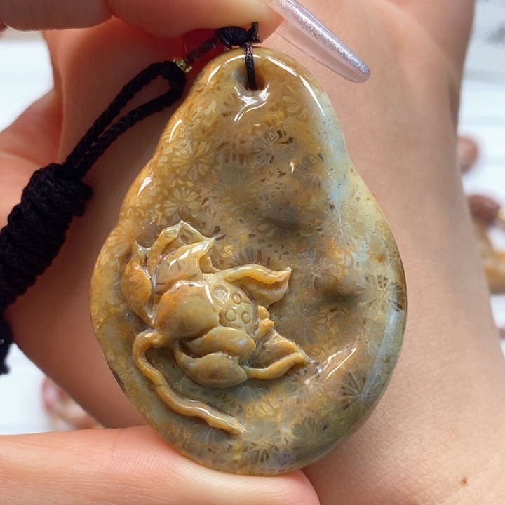 硅化玉吊坠(不含链)未镶嵌好运莲莲