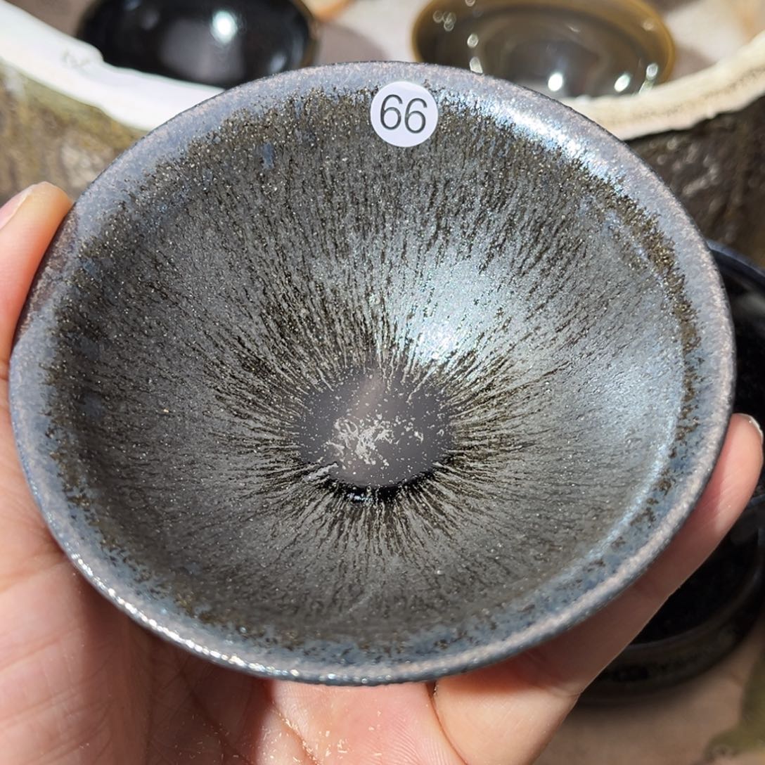 茶盏义兴龙窑坚持真柴烧