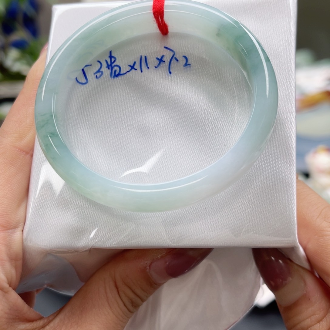 未镶嵌手镯翡翠翡翠