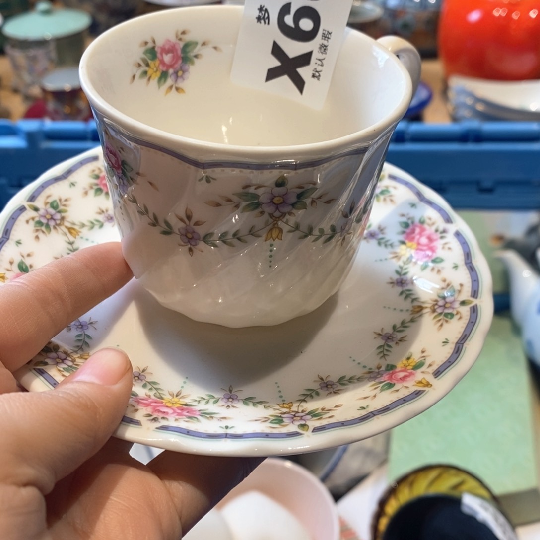 瓷片雯*哈哈哈哈哈哈哈