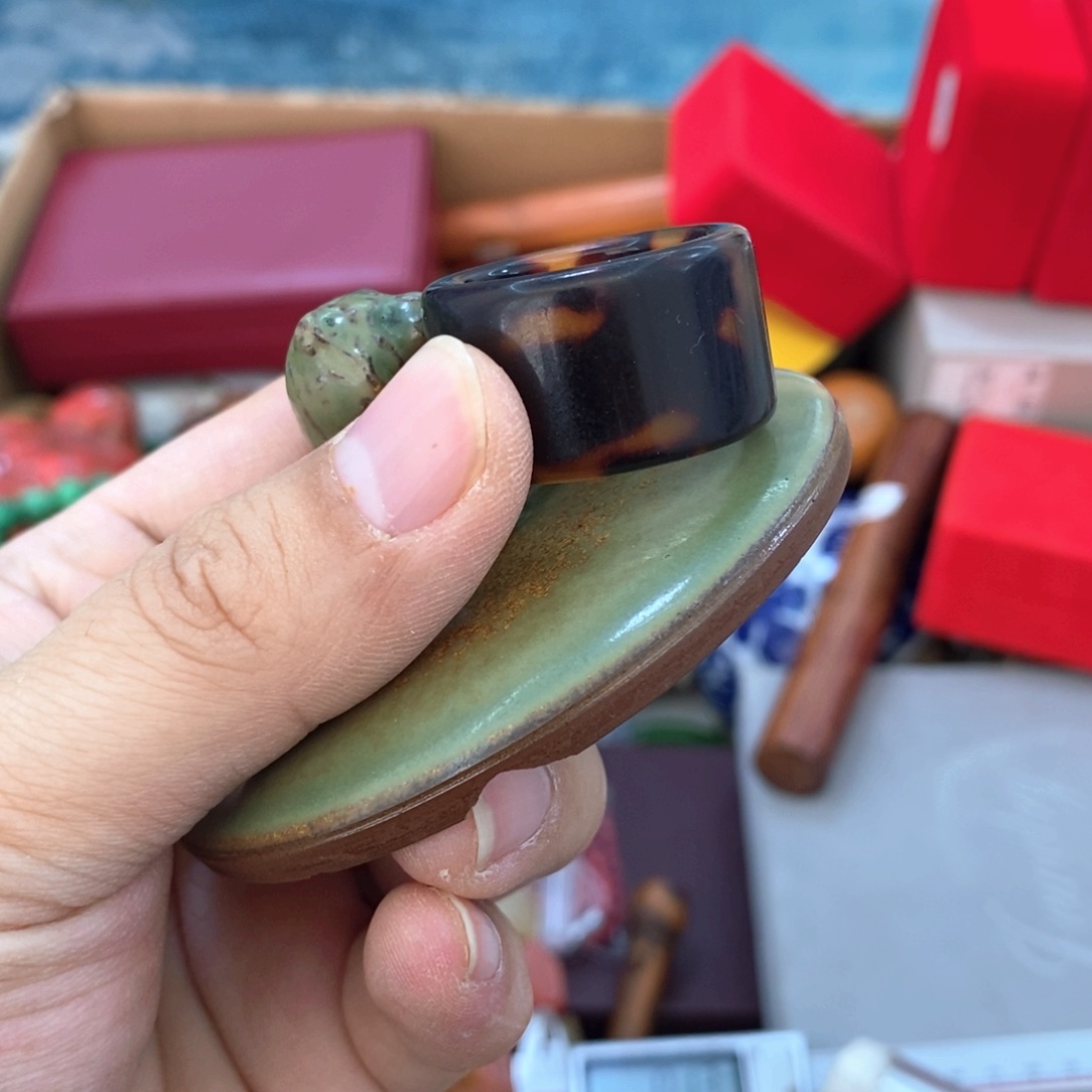 瓷片哈哈哈哈哈哈哈哈哈哈哈