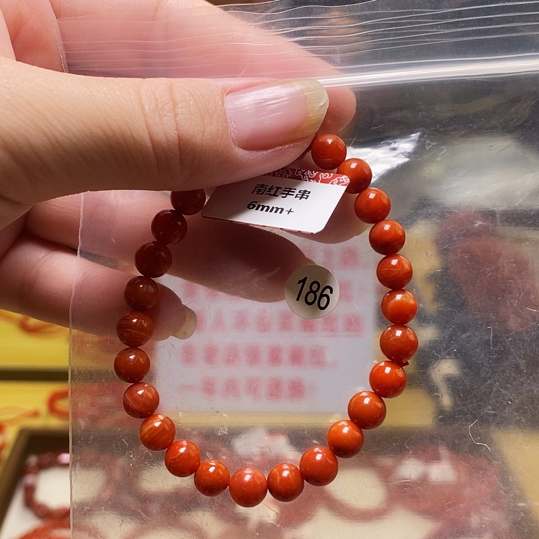 南红玛瑙未镶嵌手链