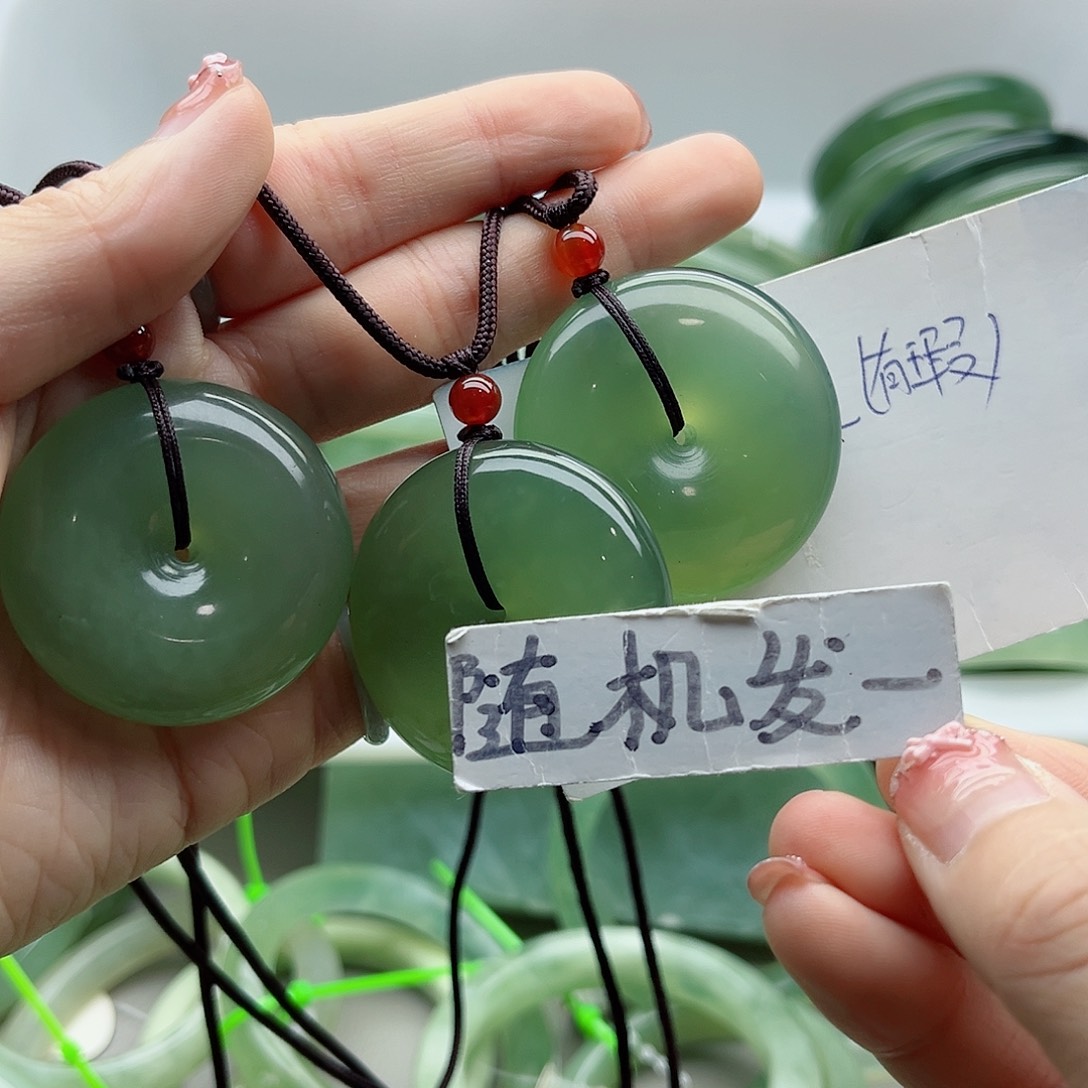 未镶嵌岫玉蛇纹石岫玉手镯