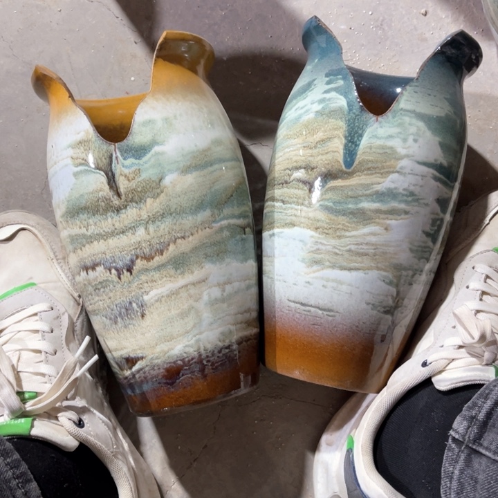 紫砂口径14高度26两只小瑕疵