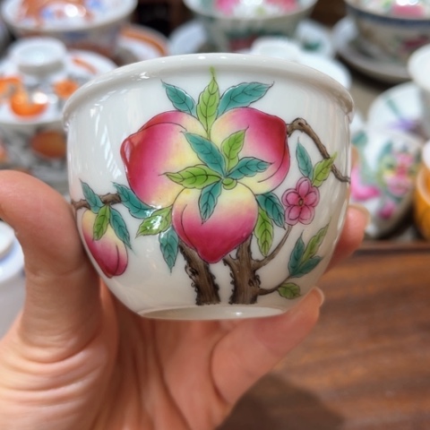 手绘茶杯盖碗壶承陶瓷