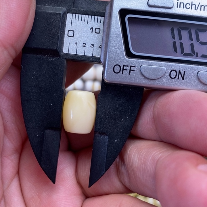 蜜蜡裸石未镶嵌桶珠