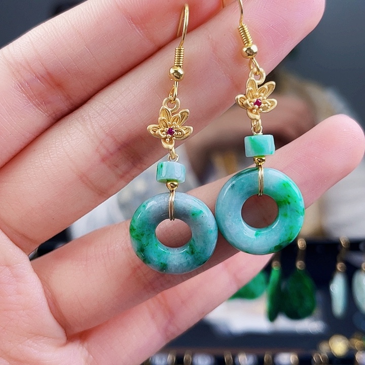 翡翠耳饰未镶嵌饰品