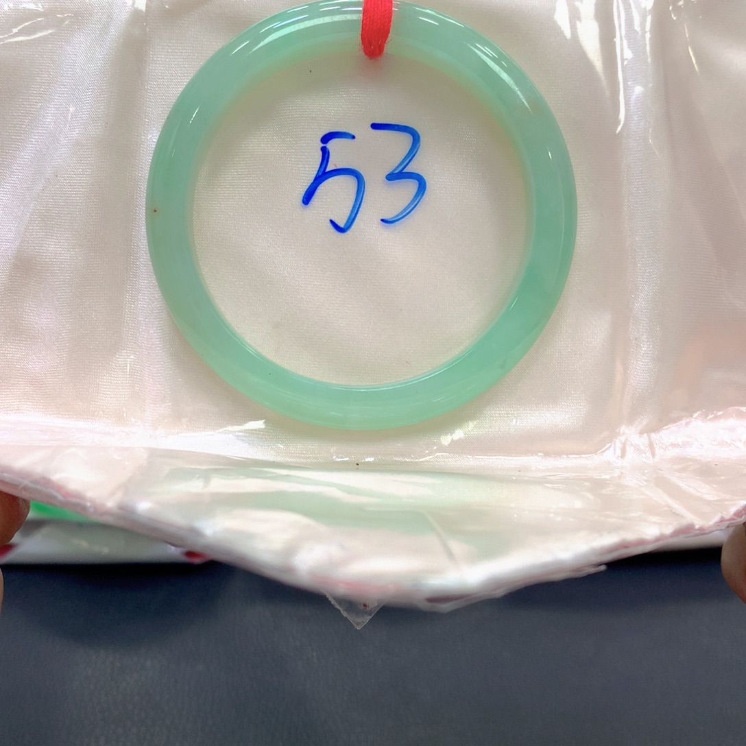 翡翠未镶嵌手镯翡翠23