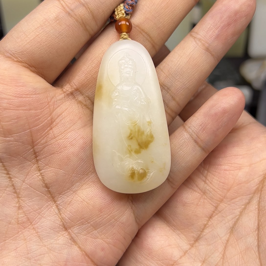 和田玉颈饰未镶嵌