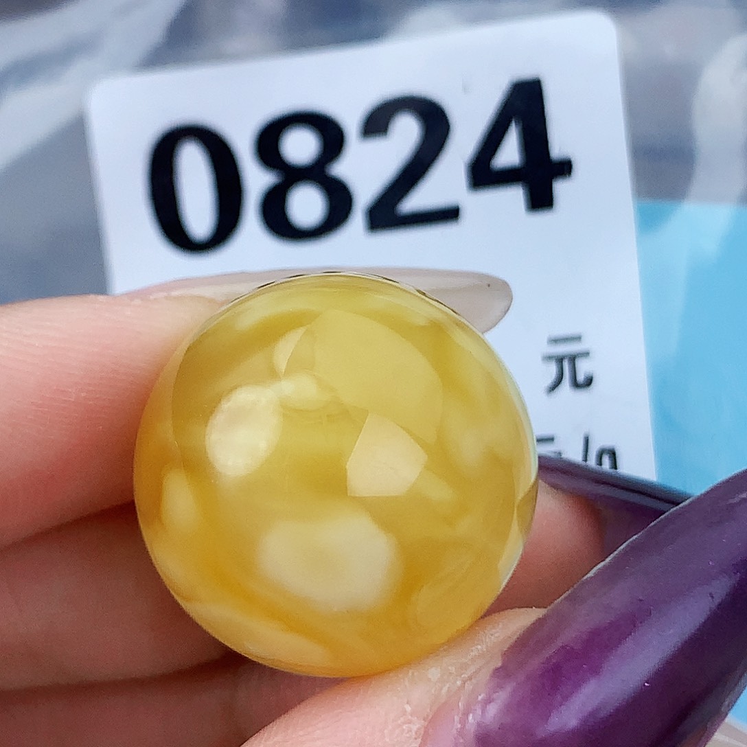 琥珀未镶嵌珠宝奇石21.8孔道冰花