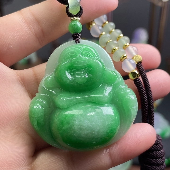 翡翠未镶嵌吊坠(赠链)