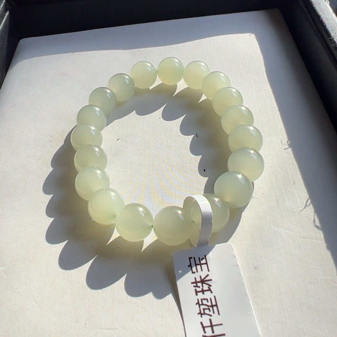 和田玉手链未镶嵌努****?