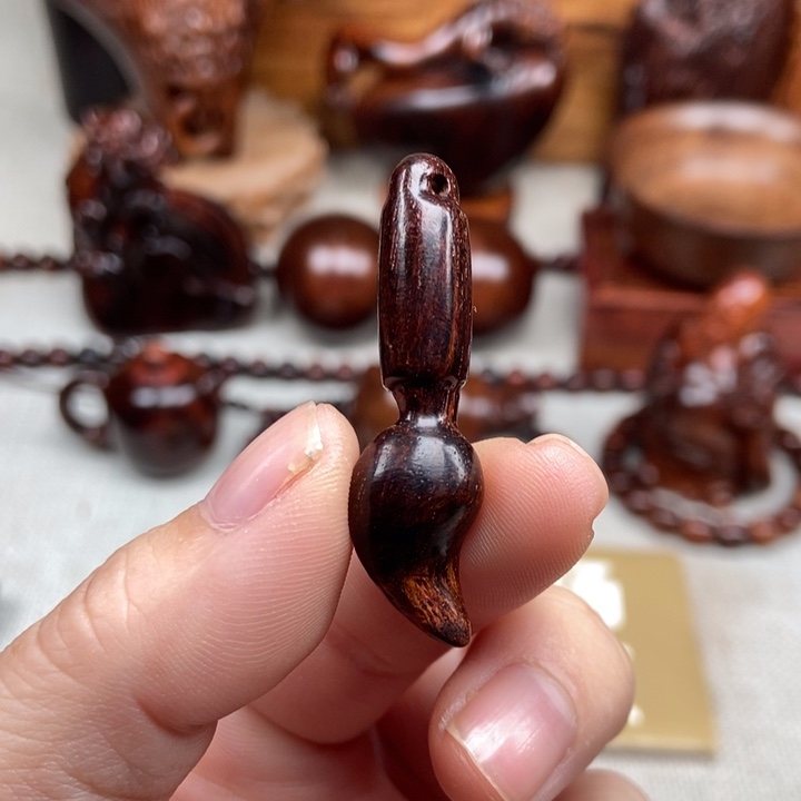 花梨木类案台一笔财富