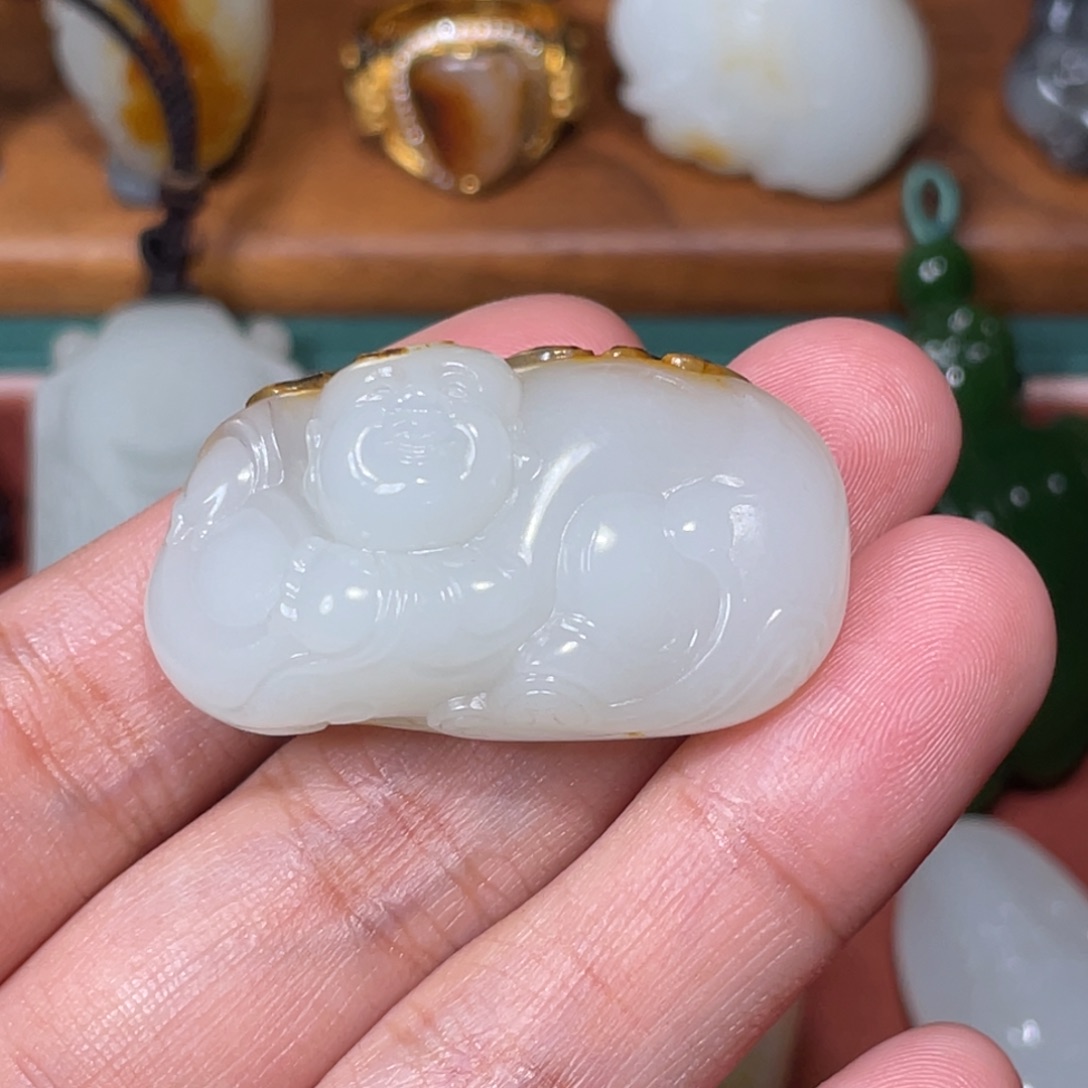 颈饰未镶嵌和田玉