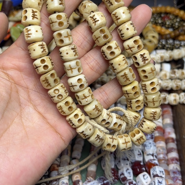 玻璃颈饰4408半条