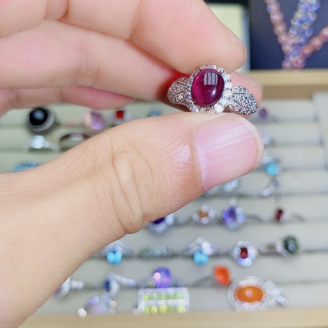 石榴石（紫牙乌）戒指未镶嵌