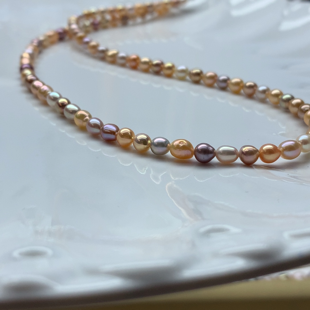 淡水珍珠颈饰合金