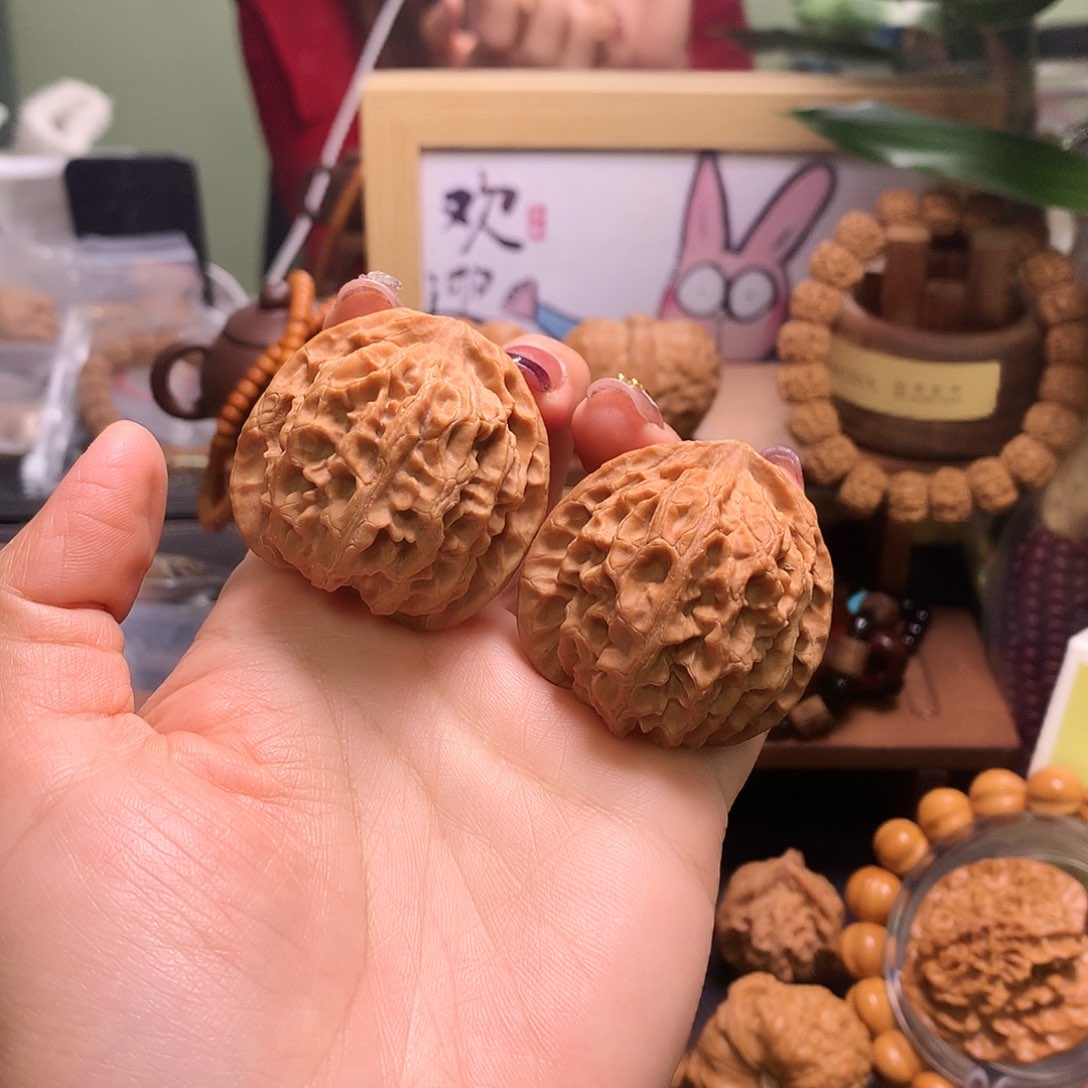 文玩核桃吊坠苹果园42