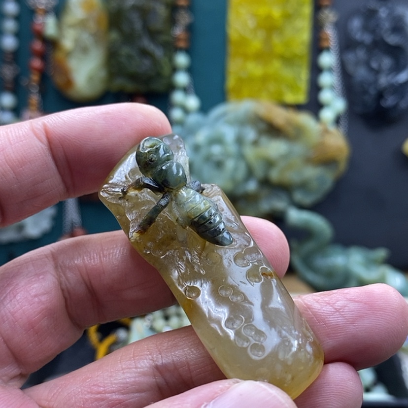 【闪购商品】未镶嵌蛇纹石玉吊坠