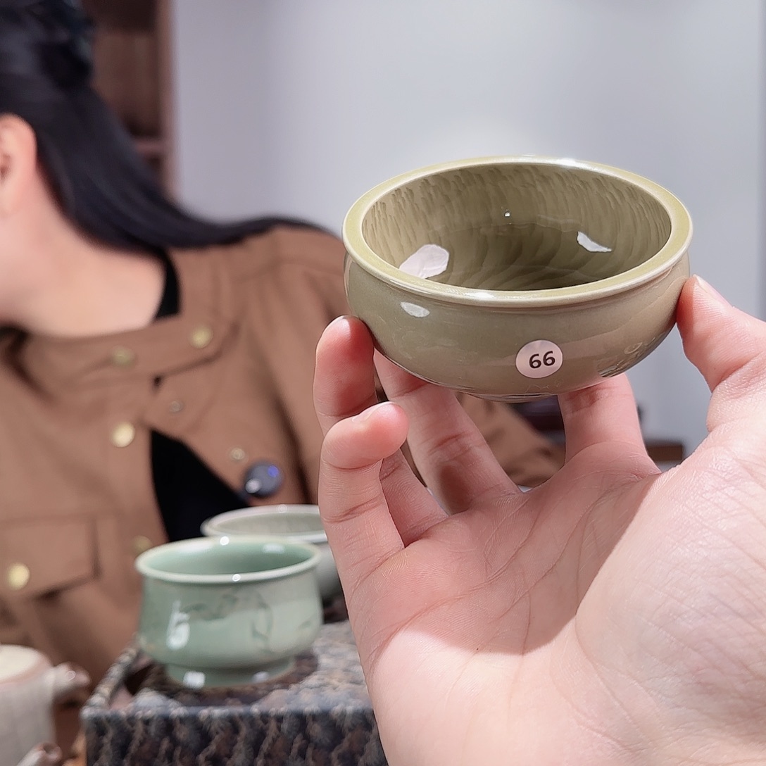 票***票瓷摆件跳刀风生水起