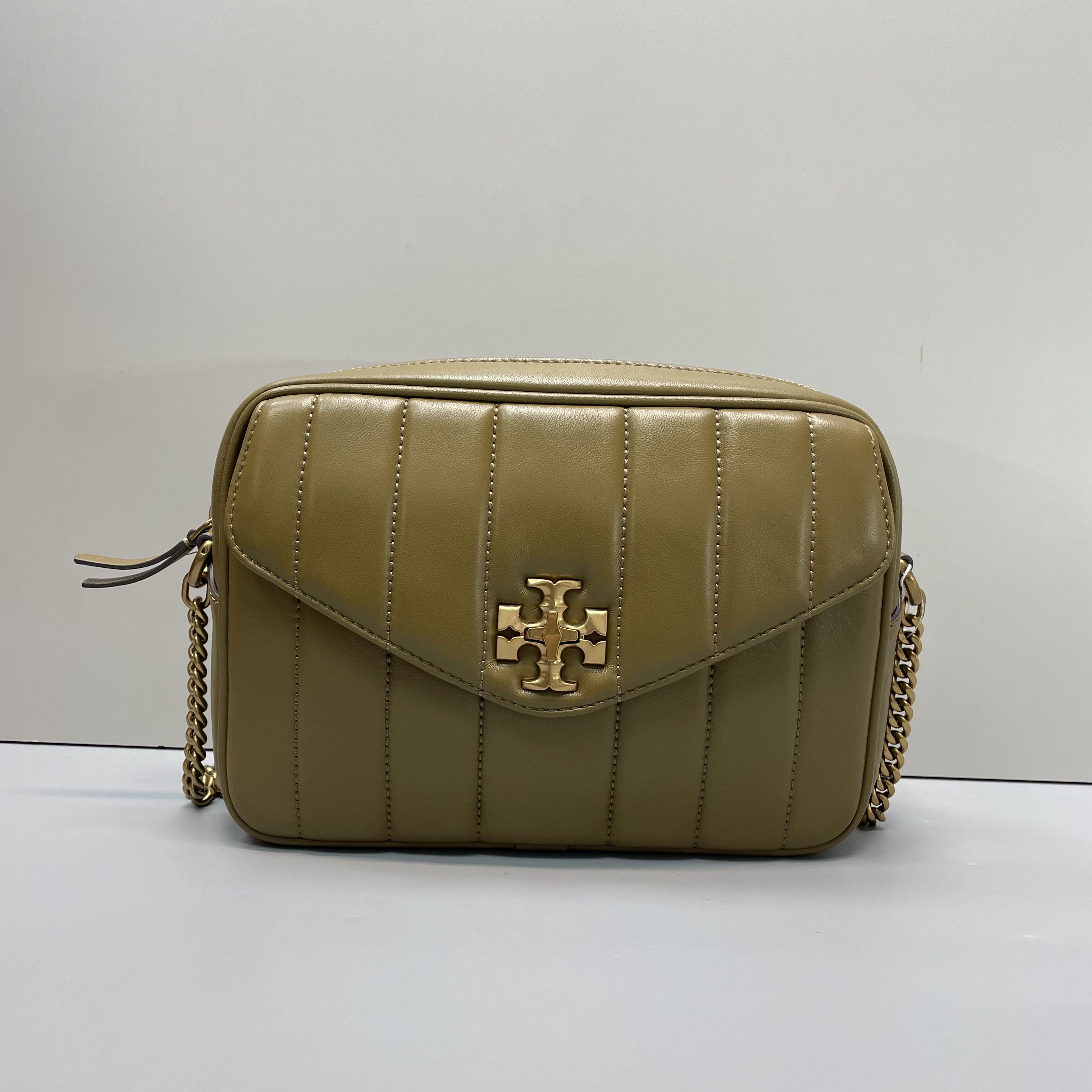 99新 TORY BURCH/汤丽柏琦 小林/kira橄榄绿中号相机包26*17*6cm