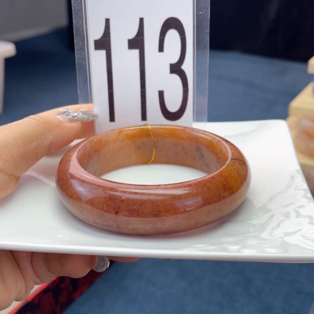 石英质玉未镶嵌手镯