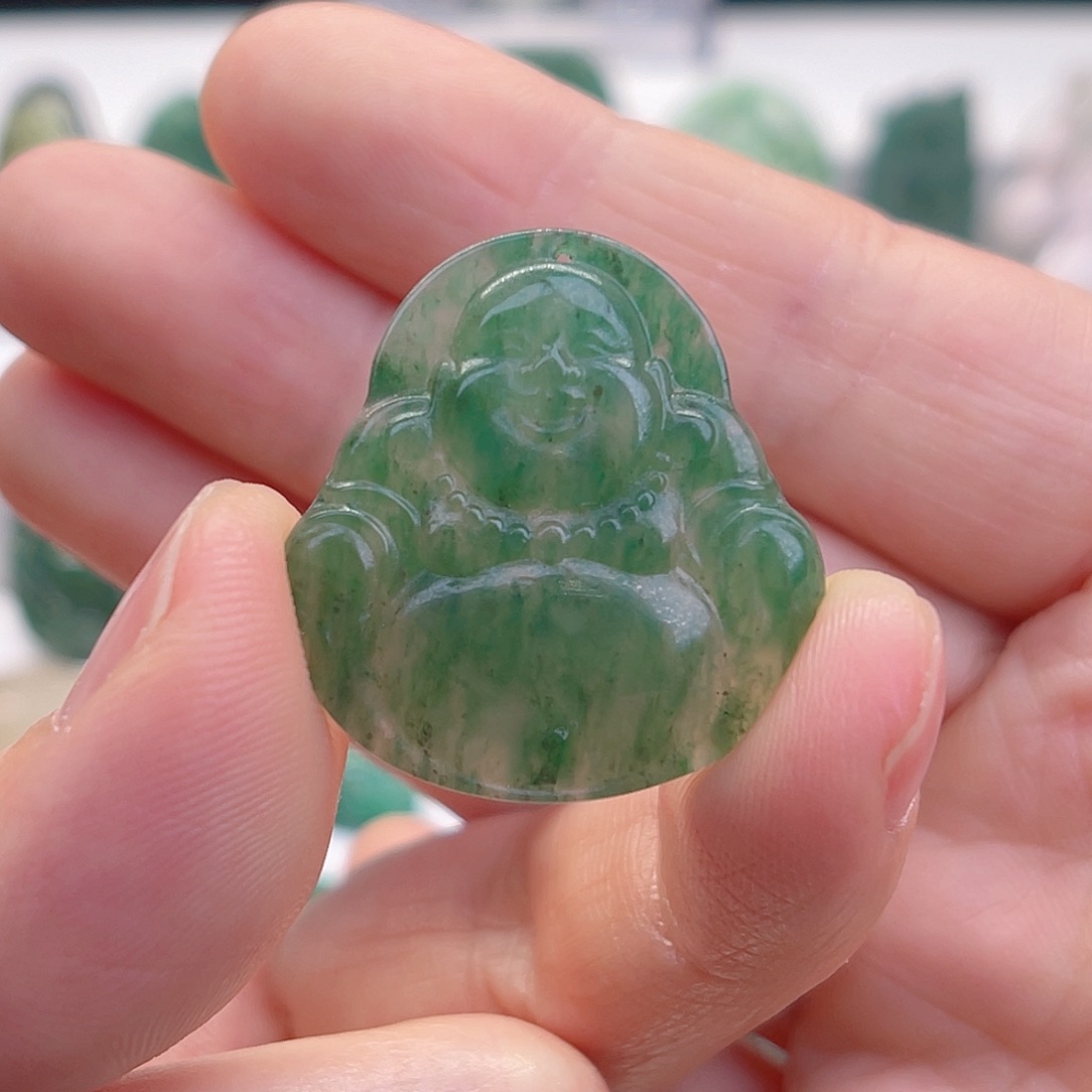 独山玉未镶嵌颈饰