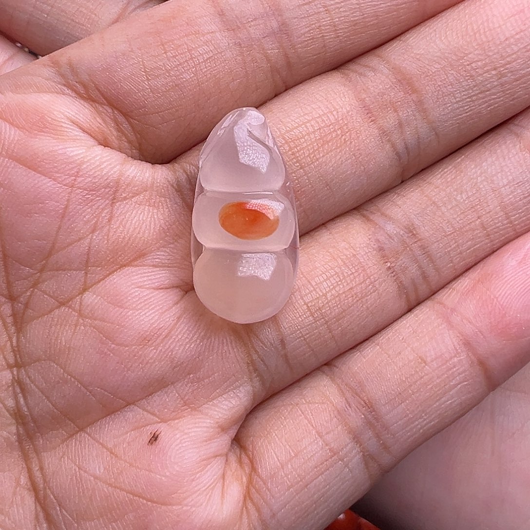南红玛瑙未镶嵌珠宝奇石福豆