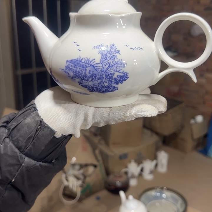 库存微瑕多空茶壶