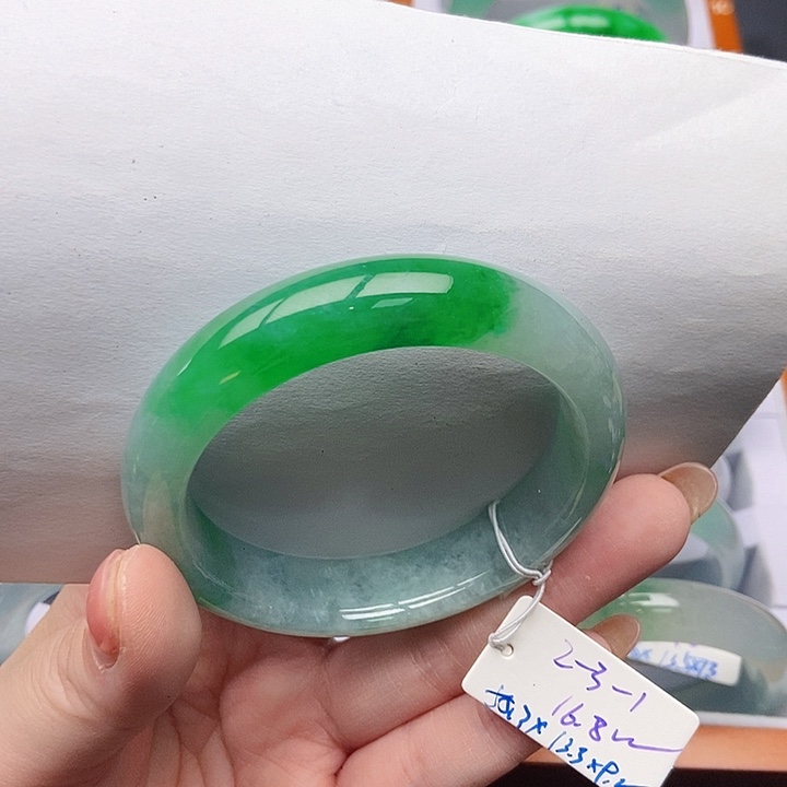 未镶嵌手镯翡翠55