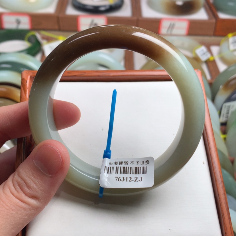 【闪购商品】和田玉手镯未镶嵌58.5