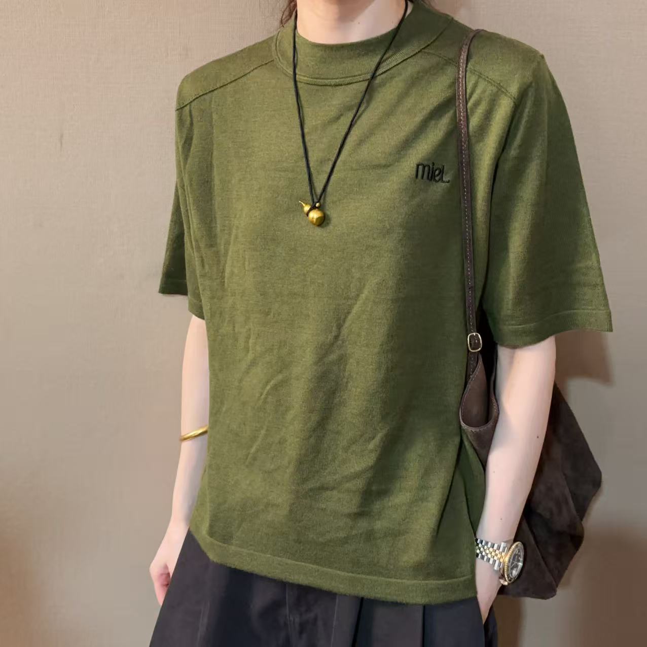 软糯小高领细羊毛衫