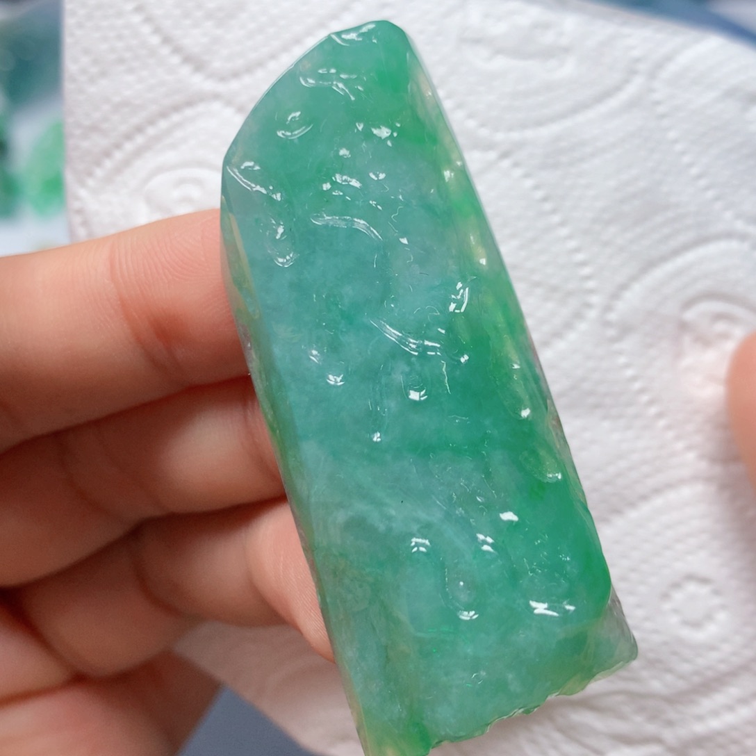 【闪购商品】翡翠吊坠(不含链)未镶嵌