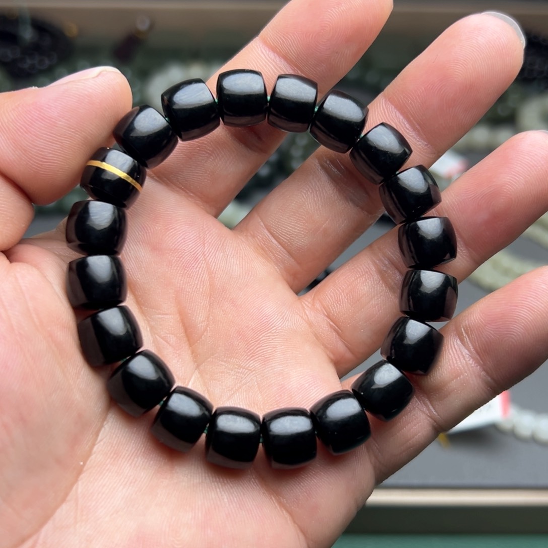 和田玉手链未镶嵌卡11