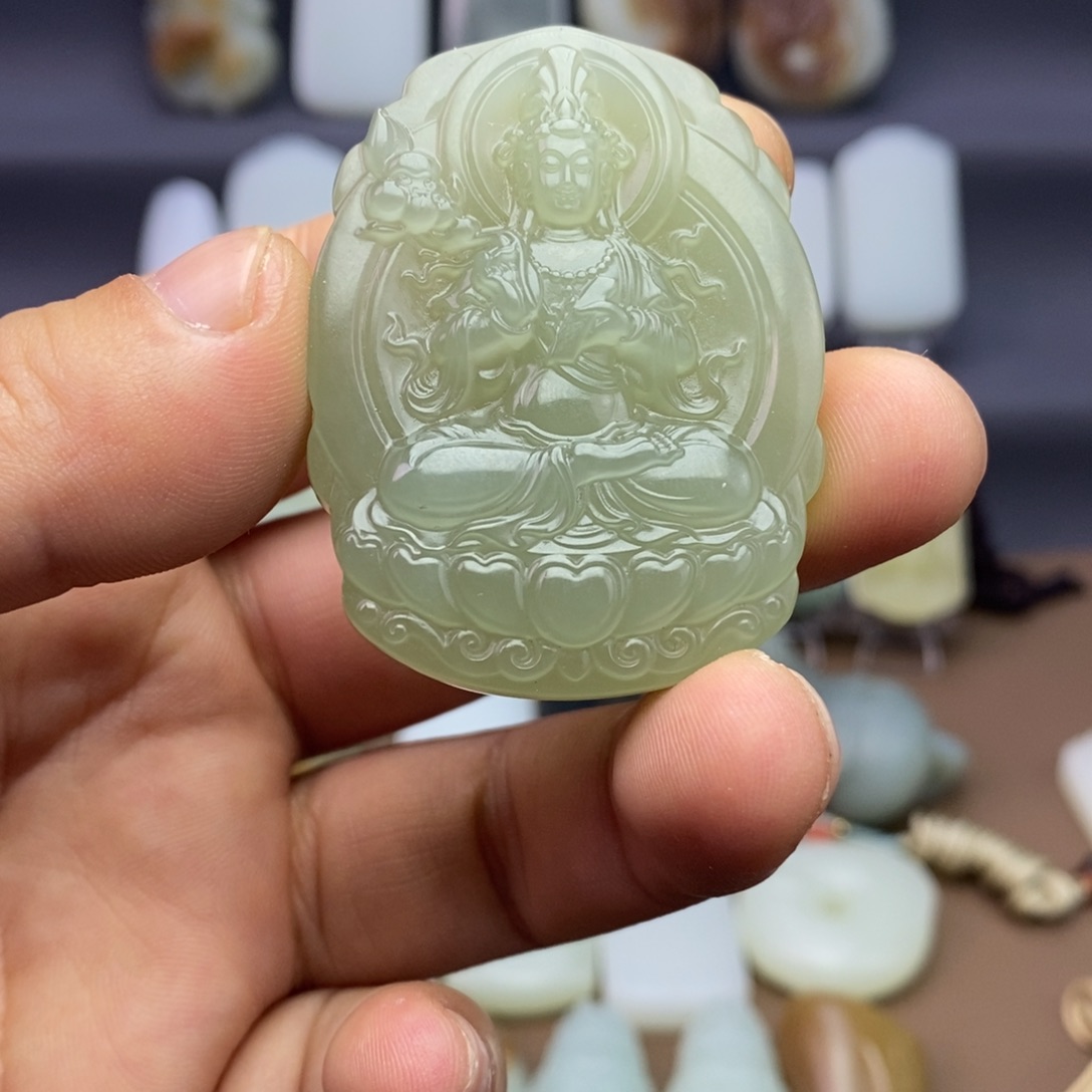 和田玉未镶嵌颈饰