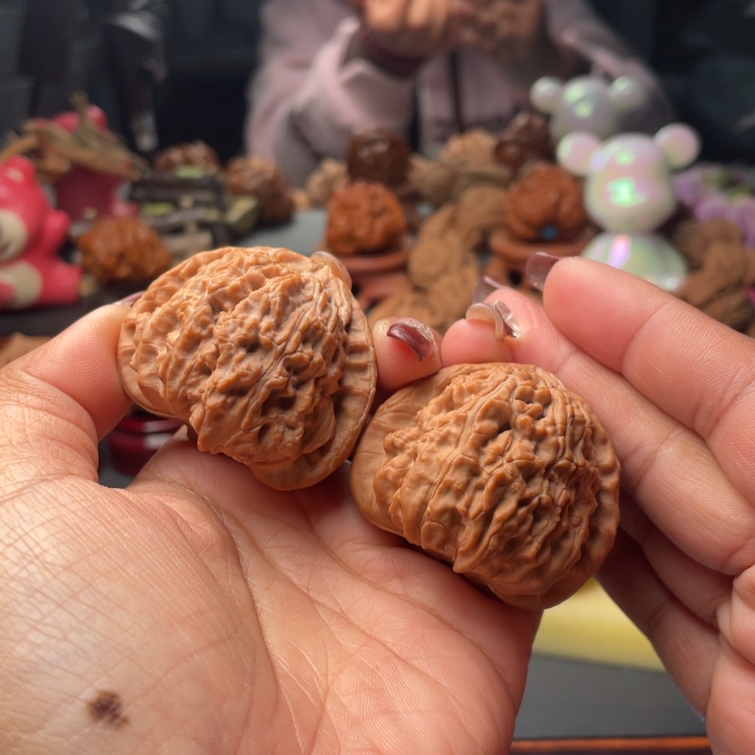 【闪购商品】文玩核桃把件白狮子44