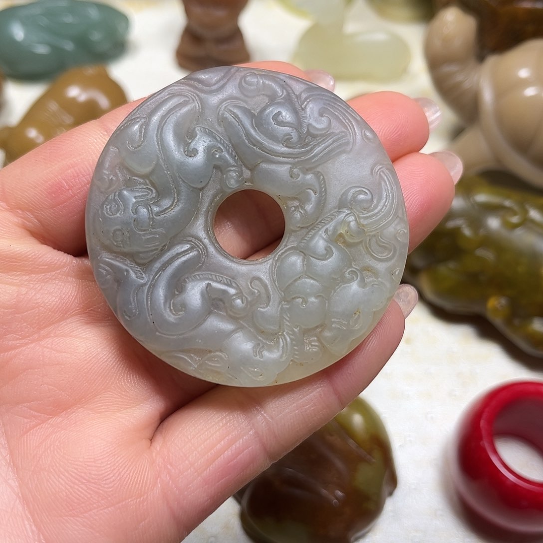 白玉菩提吊坠白玉菩提吊坠