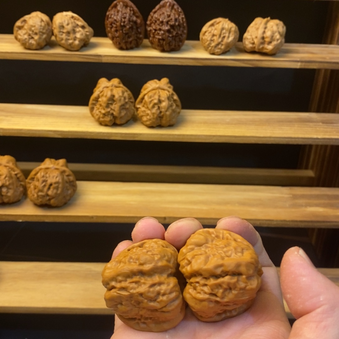 杠***杠桃核吊坠38尺蛤蟆头