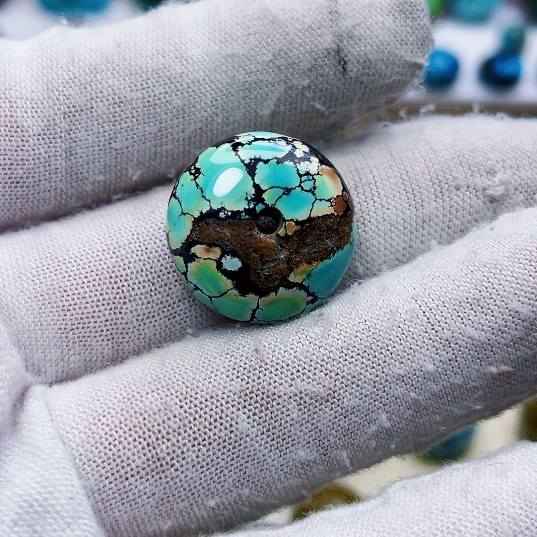 绿松石未镶嵌饰品