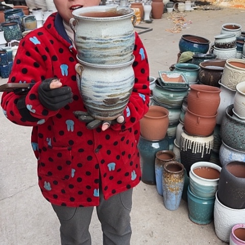 口16高19瑕疵盆子。