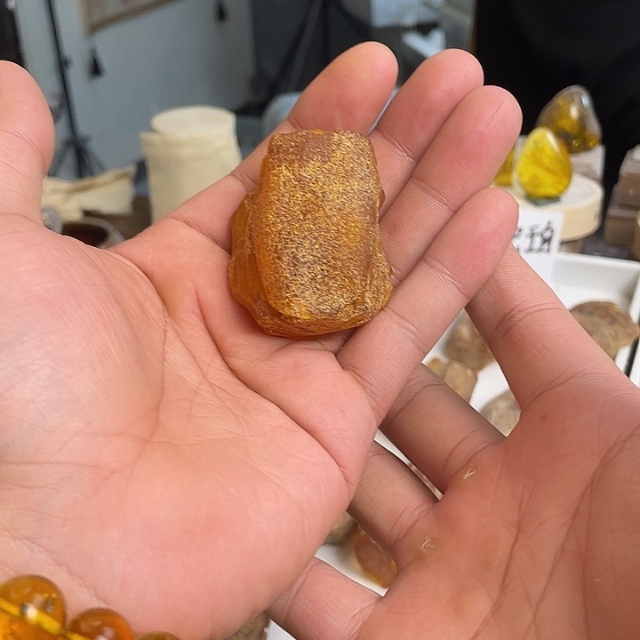 1***3定制琥珀未镶嵌天然琥珀蜜蜡