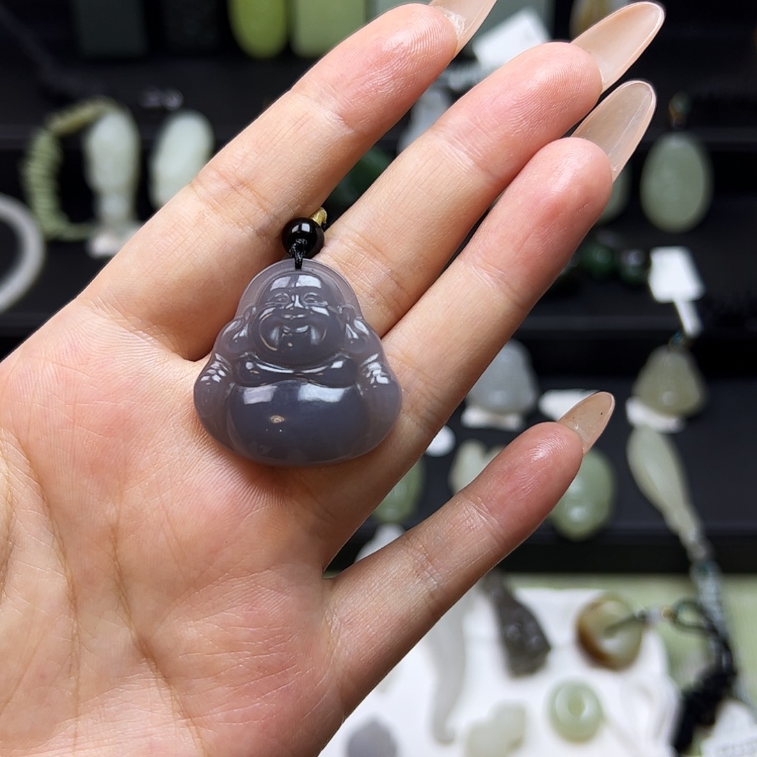 ·***和田玉未镶嵌颈饰佛公